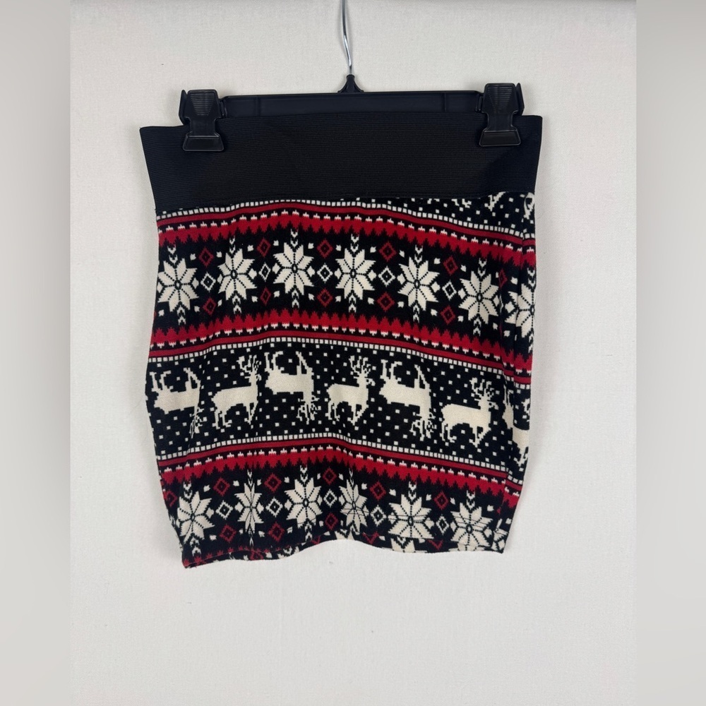 Rue21 Festive Reindeer Knit Skirt